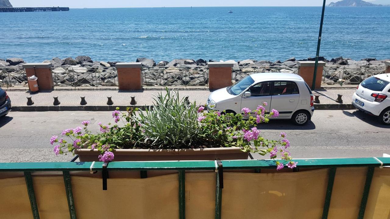Hotel Taromy Napoli Eksteriør billede