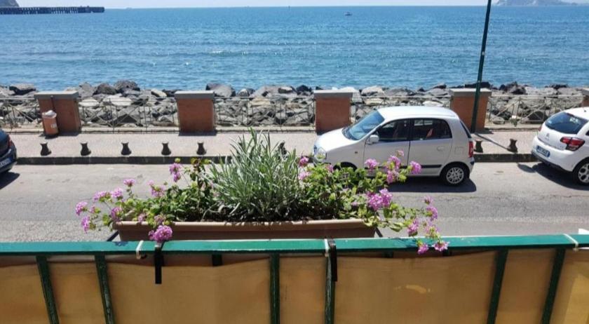 Hotel Taromy Napoli Eksteriør billede
